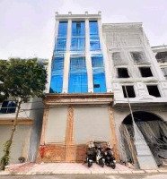 Chính Chủ Cho Thuê Toà Văn Phòng Phú Xá 100M2/Sàn X 10 Tầng, Giá 150 Triệu/ Tháng