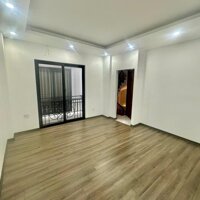 Bán nhà Xã Đàn_Sổ Vuông Đẹp_5 Phòng Ngủ_41mx4T_Giá: 7.1 Tỷ_Lh: 0396935190.