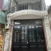 Cho thuê nhà mặt tiền Lê Bình, Phường 4, Tân Bình, ngay bờ kè