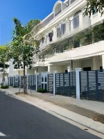 Nhà Phố Ngang 5M Bán 6,4 Tỷ Đã Có Sổ Hồng. Liên Hệ: 0969903522