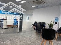 Cho Thuê Văn Phòng 75M2 Mặt Phố Lê Văn Lương, Văn Phòng Hạng B Giá Chỉ 20 Triệu, Hai Mặt Thoáng