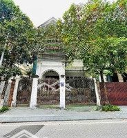 Bán Bt Mặt Phố Trung Văn,Hancic,N.t.liêm. Diện Tích: 148M X4T,Mặt Tiền10M. Liên Hệ: 0964769634