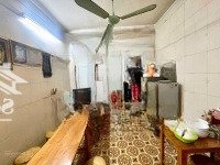 Mặt Phố - Ô Tô Chạy Vòng Quanh - Kinh Doanh Sầm Uất
