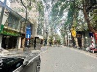 Mặt Phố - Ô Tô Chạy Vòng Quanh - Kinh Doanh Sầm Uất