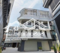 Bán Nhà Hoàng Quốc Việt-Lãi Ngay Khi Mua-Lô Góc 3 Mặt Đường 2 Ô Tô Tránh-0902293299