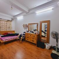Bán nhà Hào Nam, 85m², ngõ thông, sân riêng, 4 tầng, giá 13.5 tỷ