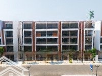 Quỹ Limited Xẻ Khe Ánh Dương Không Số Đối Diện Vịnh Biển Bốn Mùa, Được Vay Ân Hạn 30 Tháng