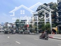 Bán Tòa Nhà 6 Tầng Mặt Phố Âu Cơ Góc Giao Xuân Diệu Tây Hồ Đang Cho Đại Sứ Quán Thuê