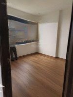 Cho Thuê Căn 1 Phòng Ngủban Công Rộng, View Biển, Chung Cư Ori, Giá Rẻ 3,5 Tr, Có Ít Nội Thất
