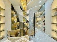 Nhà Phố Đẳng Cấp Hoàng Gia - Ngay Cc Bàu Cát 2. Dt: 4.1X15M [Nở Hậu]. 5 Tầng, 6 Phòng Ngủ Giá Bán 12.9 Tỷ Tl