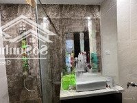 (Chính Chủ) Bán Căn 3 Phòng Ngủ- 2 Vệ Sinh120M2, Ban Công Đông Nam, Nội Thất Đẹp, Sẵn Sổ Đỏ. Giá Bán 12 Tỷ Tòa Brg