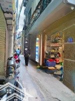 Tin Chuẩn. Chủ Nhà Nhờ Bán Gấp! Phố Ngọc Khánh, 39M2 4 Tầng, Mặt Ngõ Thông Kinh Doanh, Giá Bán 7.95 Tỷ