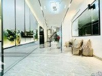 Tin Chuẩn. Chủ Nhà Nhờ Bán Gấp! Phố Ngọc Khánh, 39M2 4 Tầng, Mặt Ngõ Thông Kinh Doanh, Giá Bán 7.95 Tỷ