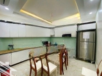 Cho Thuê Nhà Tại Văn Cao , 100M2, 5 Tầng, 7 Ngủ Full Có Thang Máy, 25 Triệu-0912473845