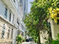Bán Nhà Khu Cao Tầng Kiều Đàm, Đường Rộng Rãi, Ngang 5M, 80M2, Nhà C4 Tiện Xây Mới Chỉ 9.5 Tỷ