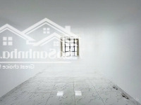 Mới Cứng! Văn Phòng Ngã Tư Trần Vỹ - Hồ Tùng Mậu - Lê Đức Thọ 85M2 View Cực Thoáng Giá Bán 15 Triệu Chia 2P