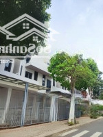 Bán Nhà Mặt Tiền Sông Tại The Pearl Riverside. Giá Bán 11.5Tỷ/Căn 321M2 Xây Dựng 1 Trệt 2 Lầu, St
