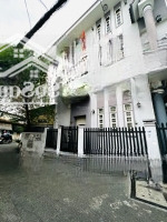 Bán Nhà Ngang Lớn Tân Sơn Nhì (18Mx6M, 101 M2), Đúc 3 Tấm, Hẻm Thông 6M