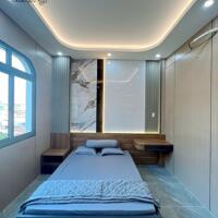 Nhà lầu xây mới nằm cách trường Tiểu Học An Bình 100m