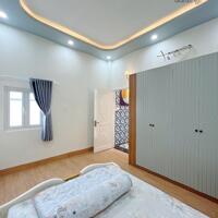 Nhà lầu xây mới 3 phòng ngủ Full nội thất - Hẻm 11 Nguyễn Văn Linh
