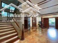 Bán Biệt Thự Vườn Đào, Tây Hồ 230.9M, Mặt Tiền 15M, Full Nội Thất Gỗ Hương, Giá Bán 129 Tỷ