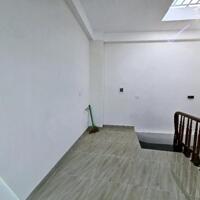 CHỦ MÓT BÁN GẤP NHÀ TRẦN QUỐC VƯỢNG, NHÀ MỚI, NGÕ NÔNG 35M x 5T, MT 4M. 0974984929