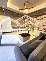 Sống Chất Bên Hồ Tây Nhà Mới Đẹp Như Mơ - Ngõ Nông Thông - Ô Tô Đỗ Gần - Full Nội Thất