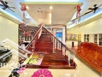 Biệt Thự Lạc Long Quân - Gần Hồ Tây - Lô Góc 3 Thoáng - Ô Tô Vào Nhà - 90/96M Chỉ 24 Tỷ