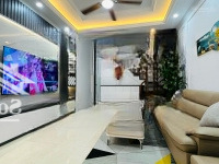 Mặt Tiền 4,2M2. Diện Tích: 43M*3T Giá Bán 29,5 Tỷ - Nhà Mặt Phố Lạc Long Quân - Tây Hồ, Kinh Doanh Caffee.