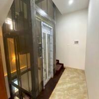 Bán nhà đường Kim Mã Thượng, Ba Đình 6 tầng, mặt tiền 12m, thang máy xịn xò