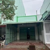 Bán nhà mặt tiền bùi quang trinh đoạn đối diện chợ phú thứ cần thơ giá dưới 10 tỷ