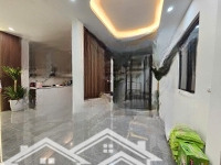 Nhà Chất! Lạc Long Quân, Tây Hồ 41M2 X 5T, Cách Oto 15M, Ngõ 2,8M - Cách Hồ Tây 300M. Xem Ngay!