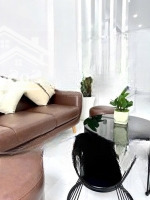 Siêu Phẩm 2 Tầng Mới Tinh - Ngay Âu Cơ -40M2 - Sát Mặt Tiền - Giá Chỉ Hơn 4 Tỷ