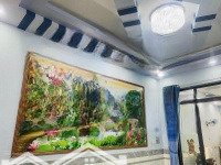 Siêu Phẩm Quận 12 - Nhà Chủ Xây 3 Tấm - Sân Đậu Xe Hơi - Hẻm Xe Hơi Vào Nhà