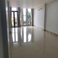 BDS  HVL Cho thuê toà nhà (có thang máy) MT Đường Kha Vạn Cân, Linh Đông, Thủ Đức