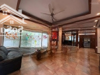 Chủ Nhà Quan Chức, Biệt Thự Vài Căn, Bán Không Lăn Tăn, Yên Tĩnh Ở Sướng. Toạ Tại Tây Hồ