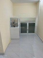 Nhà Cấp 4 Trống Suốt 5,5X17M 2 Phòng Ngủ Có Gác, Làm Kho Chứa Hàng, Văn Phòng Đại Diện Ngay Chợ Hiệp Bình