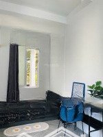 Cho Thuê 2 Phòng Ngủ - Ban Công Cửa Sổ Ngay Đh Văn Lang - Đh Sư Phạm - Chợ - Bùi Viện Đh Kinh Tế