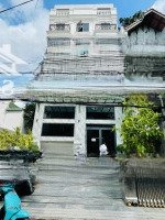 Tòa Nhà Khu Trần Não 8X20M Hầm 5 Lầu Cho Thuê