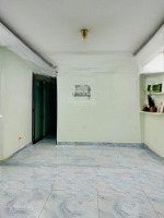 Bán Nhà Ngay Ngã Tư Thủ Đức, Ngang 5M2 Bề Thế, Nhỉnh 4 Tỷ