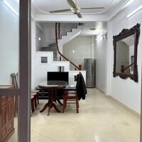 Lô góc, ngõ thông, nhà đẹp đầu Kim Ngưu – Trần Khát Chân, 32m² x 4 tầng, giá 6.3 tỷ – vị trí trung tâm Hai Bà Trưng, thuận tiện ở và cho thuê