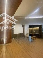 Bán Nhà Ngay Trung Tâm Tp Giá Cực Ngộp