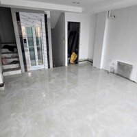 Siêu hiếm! Nhà đường Láng Đống Đa thang máy mới tinh ngõ to sát phố 7 tầng 31m2 ở, cho thuê 25tr/ tháng