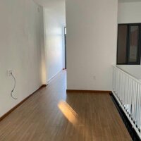 Bán nhà 2 tầng MT đường Nguyễn Công Hoan, gần Bến Xe ĐN, DT 100m2 giá 5ty2 LH 0942992361