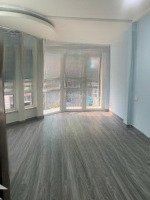 Cho Thuê Nhà Nguyên Căn Nguyễn Văn Công - Mới Sơn Trang Trí Lại