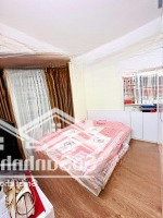 Bán Nhanh Nhà Tập Thể Ngay Phố Phạm Ngọc Thạch- 90M- 3 Ngủ 2 Wc- Full Đồ Ở Luôn