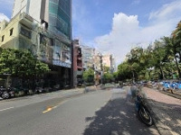 Bán Tòa Building Mặt Tiền Lê Lai Quận 1 .Diện Tích9 X 20M =180M2 - 7 Tầng - Hđt 612 Triệu . Giá Bán 110 Tỷ