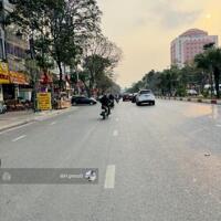 Bán nhà mặt phố Hoàng Quốc Việt - 270m2 - mặt tiền 10m - 8 tầng thang máy