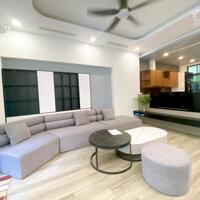 Cho thuê nguyên căn 5 phòng ngủ tại Vinhomes Marina