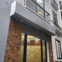 Nhà Riêng đường Hoàng Mai, 5 tầng thang máy, giá 6.9 tỷ